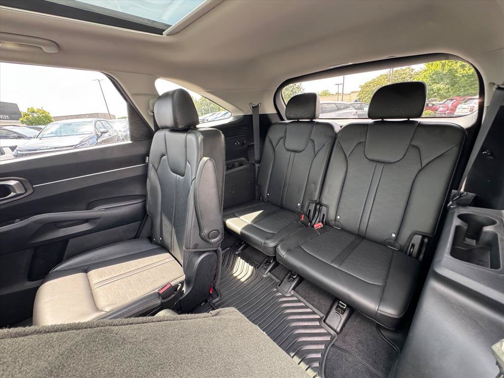 Certified 2024 Kia Sorento X-Line EX AWD/4WD image 13