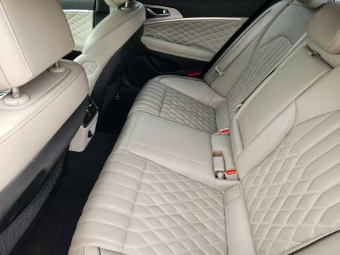 Used 2019 Genesis G70 2.0T Advanced w/ Dynamic Package RWD image 31