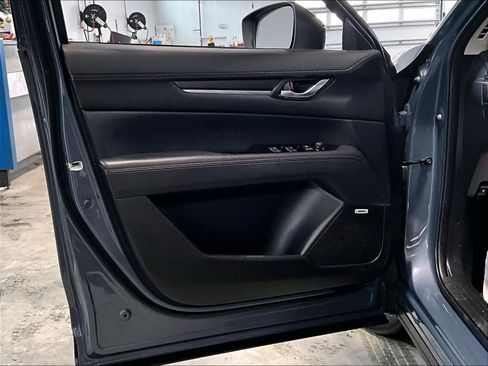 Used 2023 MAZDA CX-5 Carbon Edition image 9