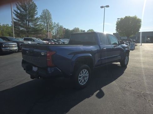 Used 2024 Toyota Tacoma SR5 image 6