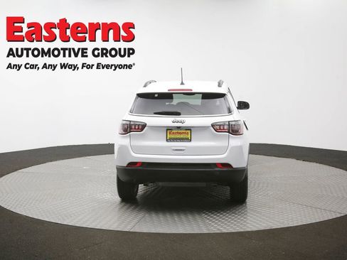 Used 2024 Jeep Compass Latitude AWD/4WD image 37
