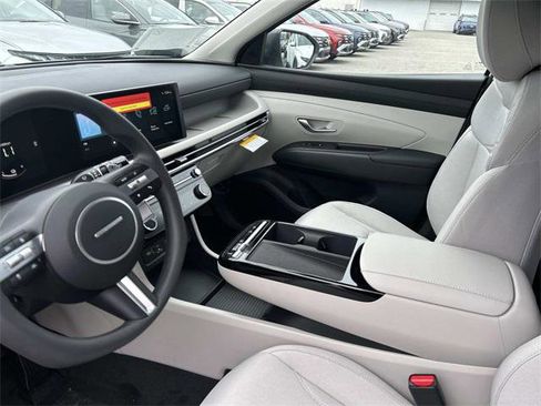 New 2026 Hyundai Tucson SEL image 8