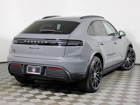 Certified 2025 Porsche Macan 4S Electric image 7
