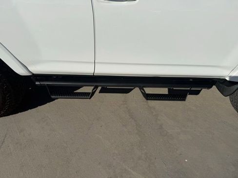 Used 2019 Toyota 4Runner TRD Off-Road AWD/4WD image 5