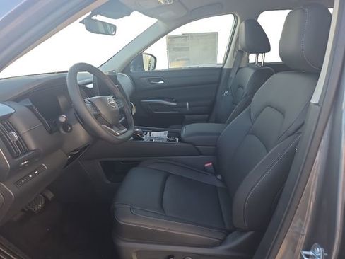 New 2026 Nissan Pathfinder SL AWD/4WD image 9