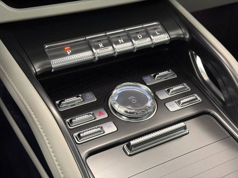 New 2026 Lincoln Nautilus Reserve image 28