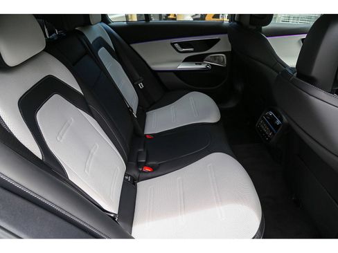 New 2026 Mercedes-Benz E 53 AMG e 4MATIC Sedan image 16