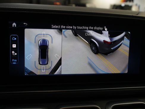 Used 2025 Mercedes-Benz GLS 63 AMG 4MATIC image 61