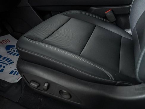 New 2026 Chevrolet Traverse LT image 36