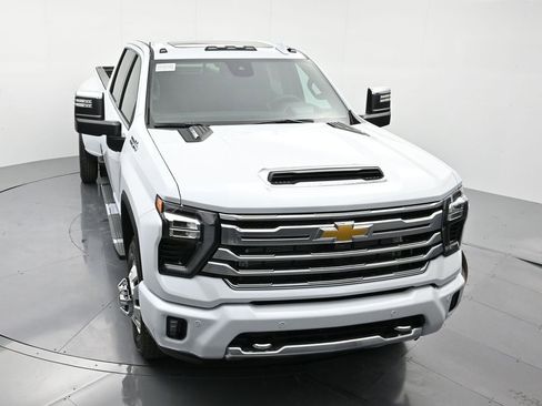 New 2026 Chevrolet Silverado 3500 High Country w/ Technology Package image 30