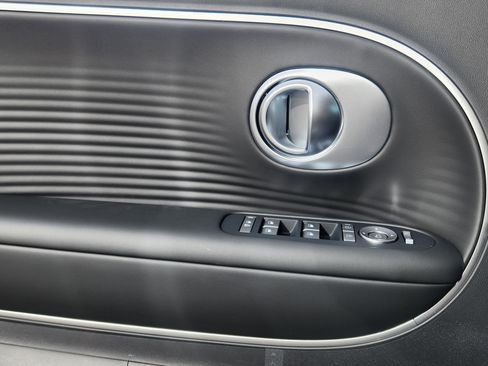 New 2026 Hyundai Ioniq 9 SEL image 13