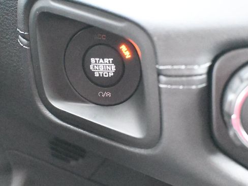 New 2025 Jeep Wrangler Unlimited Rubicon image 14