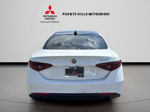 Used 2022 Alfa Romeo Giulia Ti RWD image 6