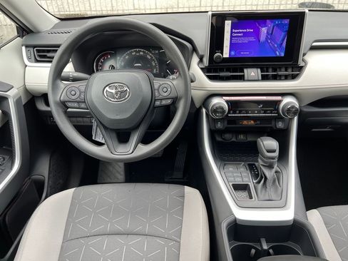 New 2025 Toyota RAV4 XLE image 28