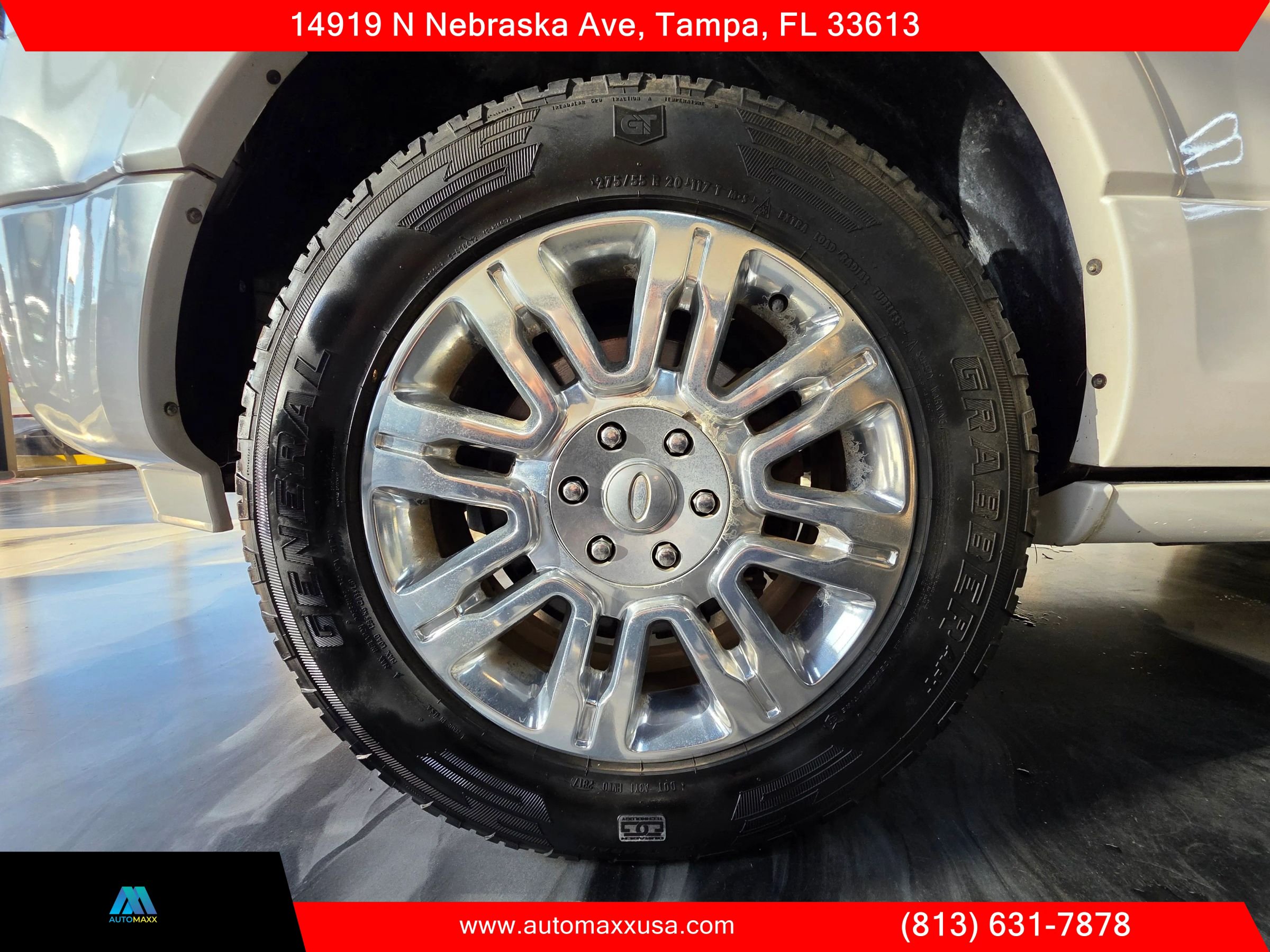Used 2013 Ford Expedition Limited RWD image 32
