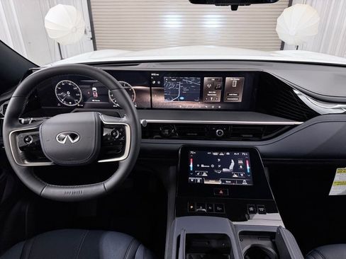New 2026 INFINITI QX80 4WD image 14