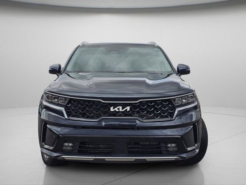 Used 2023 Kia Sorento SX Prestige image 3