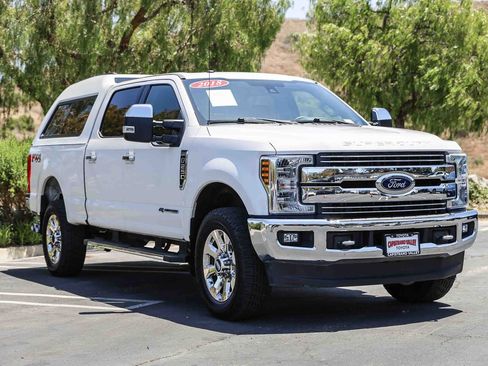 Used 2018 Ford F250 Lariat w/ Lariat Ultimate Package AWD/4WD image 3