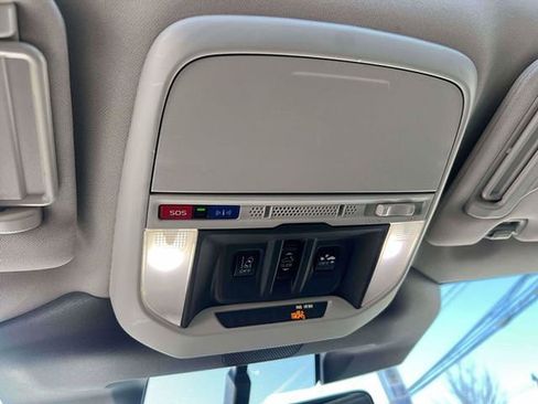 Used 2023 Subaru Forester Limited image 29
