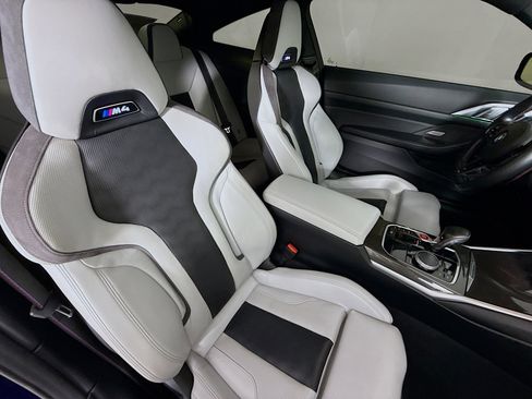 Used 2025 BMW M4 Competition image 33