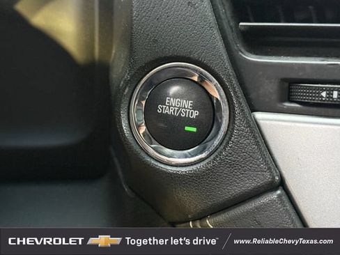 Used 2018 Chevrolet Suburban Premier RWD image 24