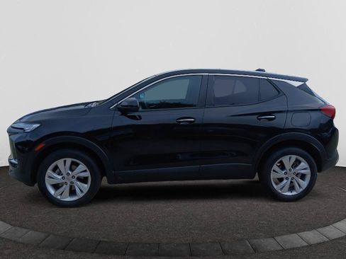 Used 2025 Buick Encore GX Preferred AWD/4WD image 4