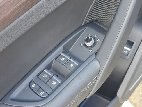 Used 2021 Audi Q5 2.0T Premium Plus AWD/4WD image 24