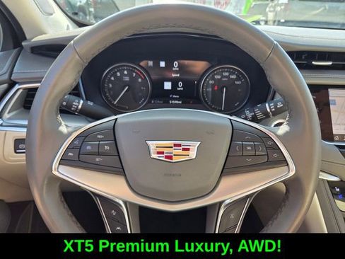 Used 2021 Cadillac XT5 Premium Luxury image 26