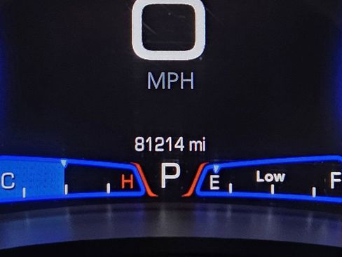 Used 2023 Chrysler 300 S image 12