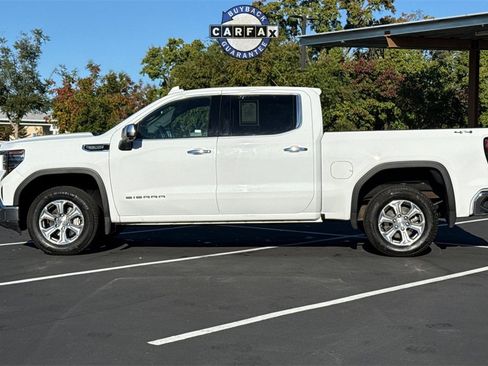 Used 2025 GMC Sierra 1500 SLT image 13