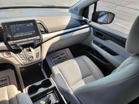 Used 2021 Honda Odyssey EX-L image 17