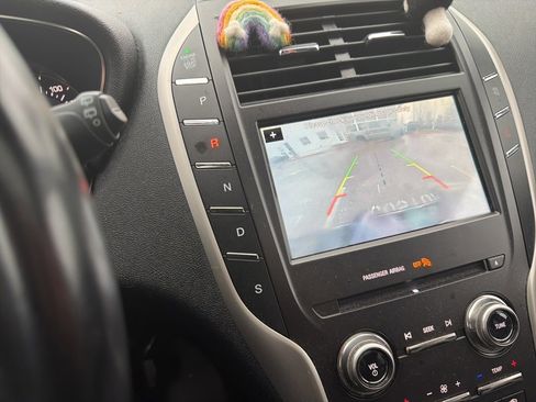 Used 2017 Lincoln MKC Reserve image 10