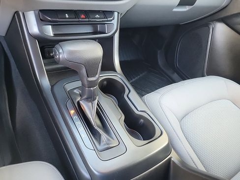 Used 2020 GMC Canyon W/T w/ Convenience Package image 43