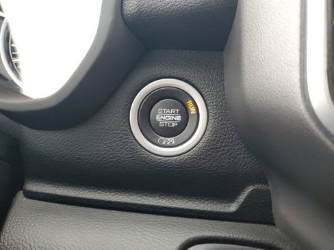 Used 2024 RAM 2500 Big Horn w/ Bed Utility Group image 18