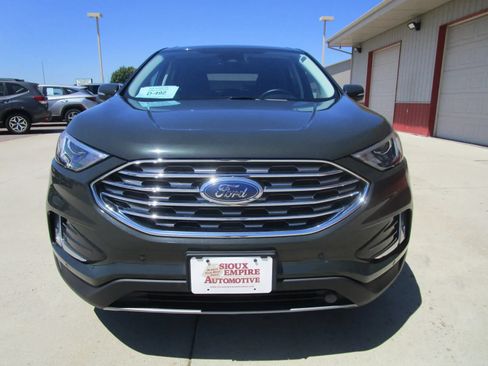 Used 2023 Ford Edge Titanium w/ Cargo Accessory Package AWD/4WD image 4