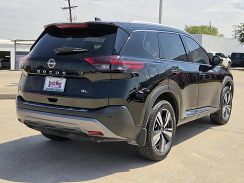Used 2023 Nissan Rogue SL FWD image 5