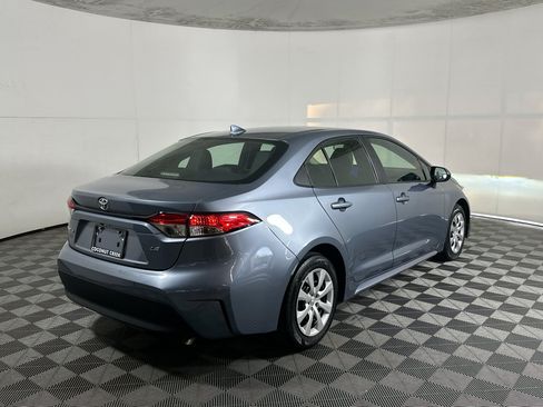 Used 2024 Toyota Corolla LE FWD image 3