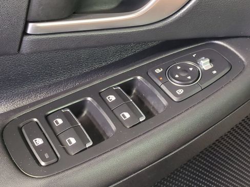 Used 2025 Hyundai Sonata SE FWD image 28