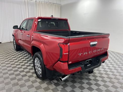 Used 2025 Toyota Tacoma Limited image 6