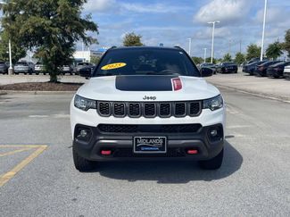Used 2025 Jeep Compass Trailhawk AWD/4WD video 2