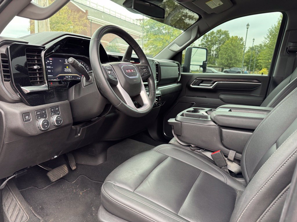 Used 2025 GMC Sierra 2500 SLT w/ Max Trailering Package AWD/4WD image 15