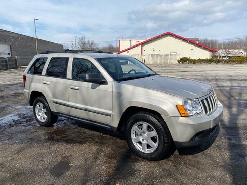 Used 2008 Jeep Grand Cherokee Laredo w/ Driver Convenience Group image 7
