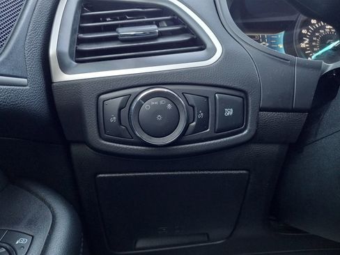 Used 2024 Ford Edge SEL image 23