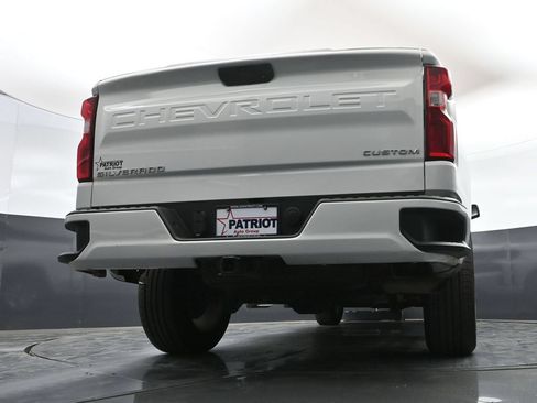 Used 2022 Chevrolet Silverado 1500 Custom AWD/4WD image 40