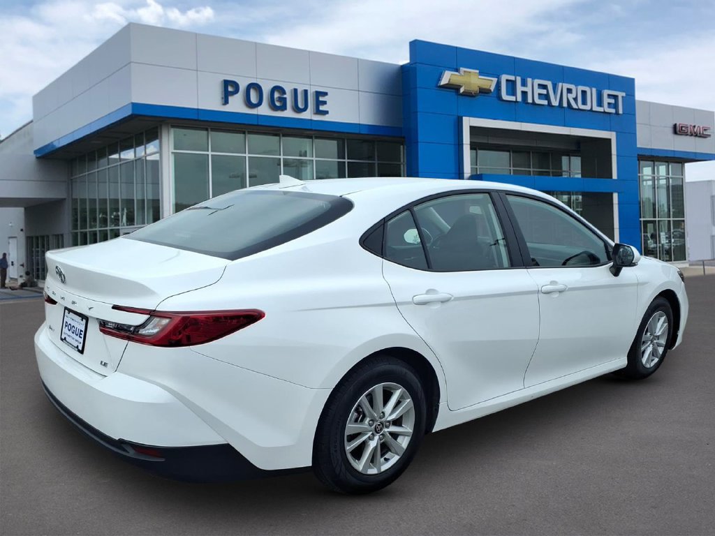 Used 2025 Toyota Camry LE FWD image 2