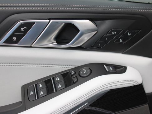 New 2026 BMW X5 sDrive40i w/ M Sport Package image 15