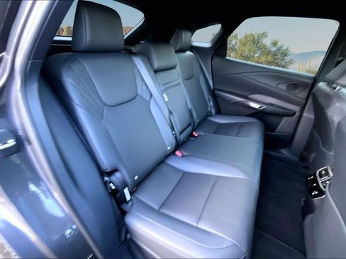 Used 2025 Lexus RX 350 F Sport w/ Convenience Package FWD image 27