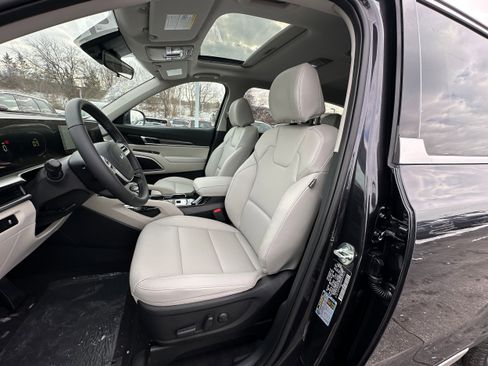 New 2025 Kia Telluride S image 38