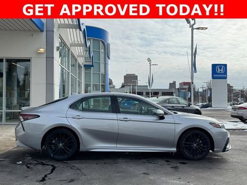 Used 2023 Toyota Camry XSE image 2