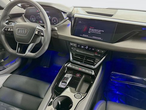 Used 2022 Audi e-tron GT Prestige w/ Prestige Package AWD/4WD image 6